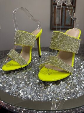 Neon Yellow Rhinestone Slide Heel Sandals EUC 7.5-8